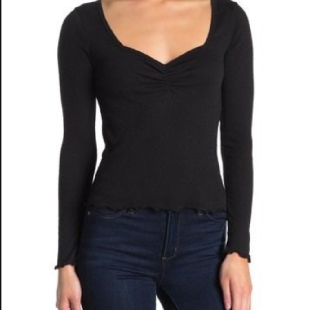 Black long sleeve cinched top